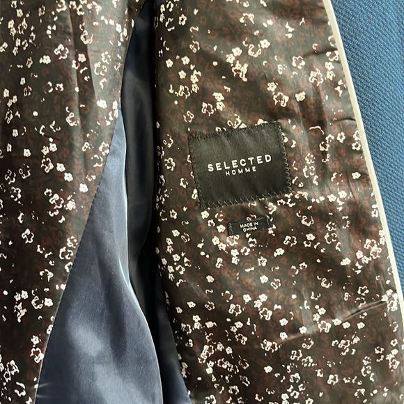 Men’s Sports Jacket - Picture 2 of 5